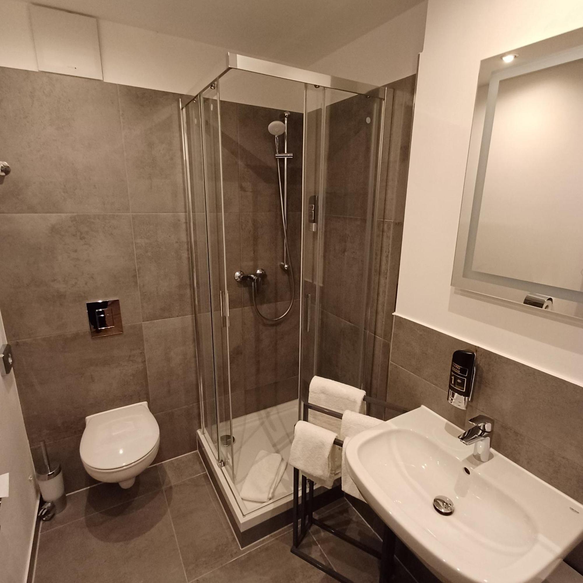 Trip Inn Hotel Duesseldorf นอยส์ ภายนอก รูปภาพ
