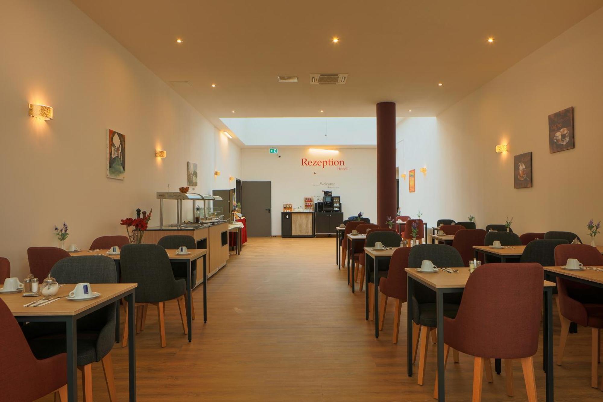Trip Inn Hotel Duesseldorf นอยส์ ภายนอก รูปภาพ
