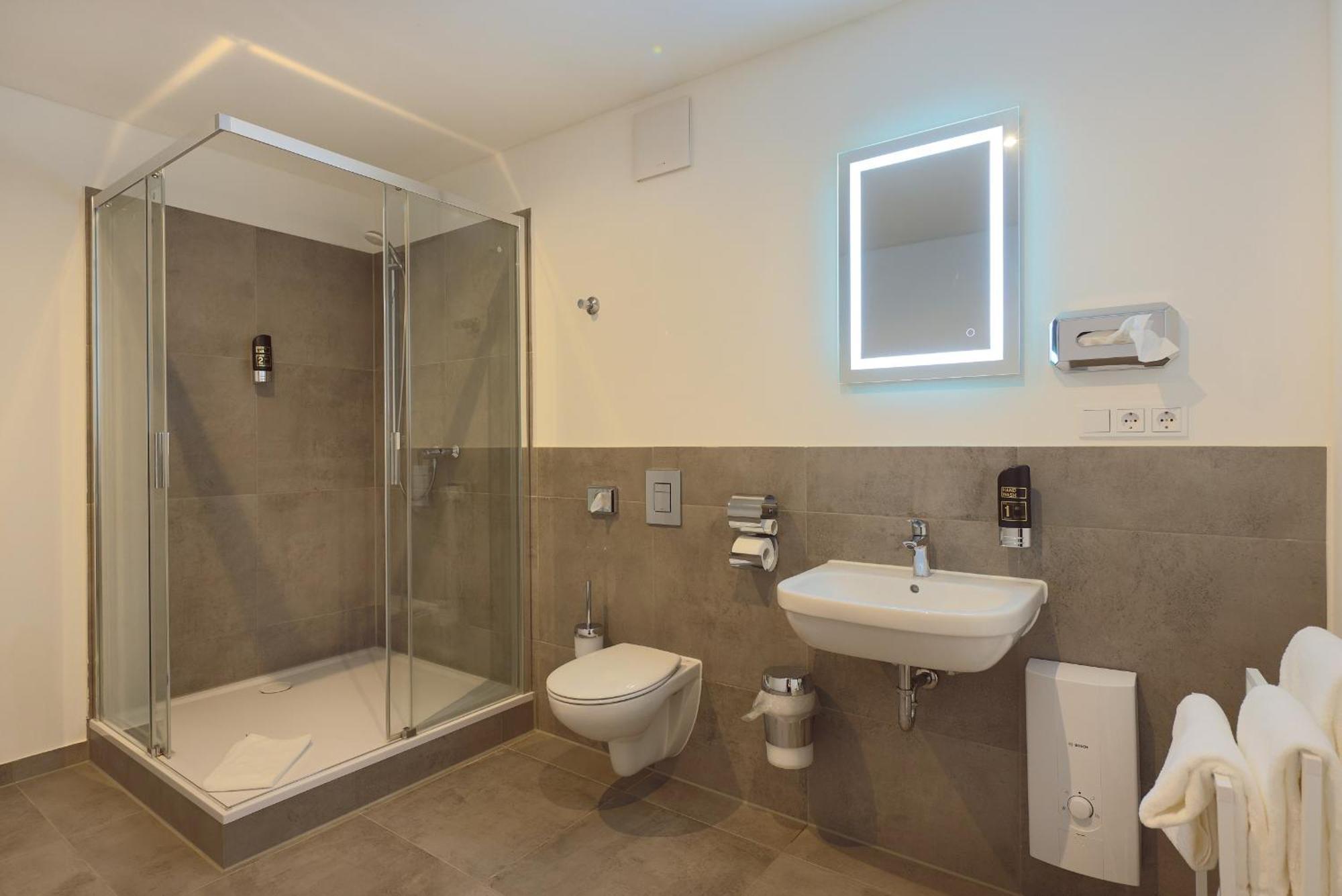 Trip Inn Hotel Duesseldorf นอยส์ ภายนอก รูปภาพ